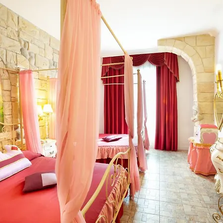 Gardaland Hotell 3*